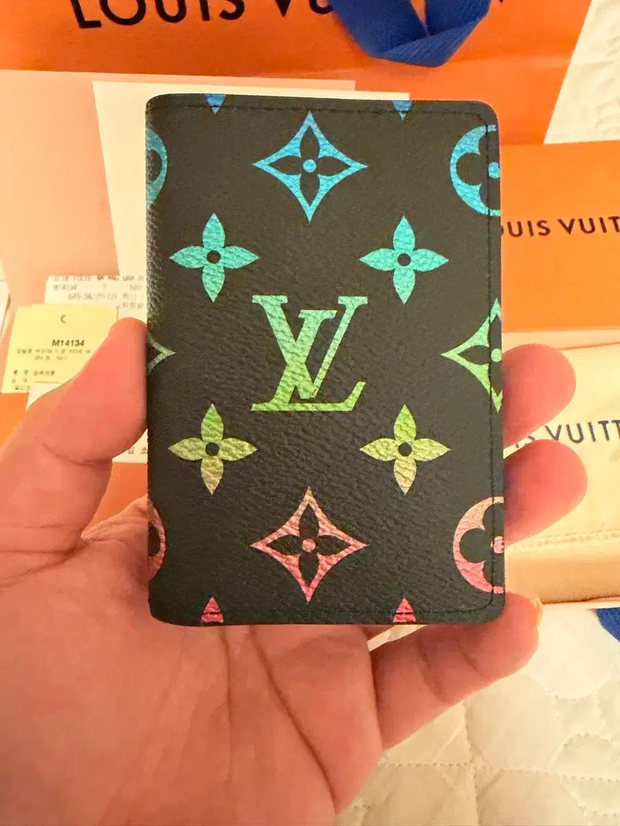 Louis Vuitton ムジゲマンション ファレル 限定モデル