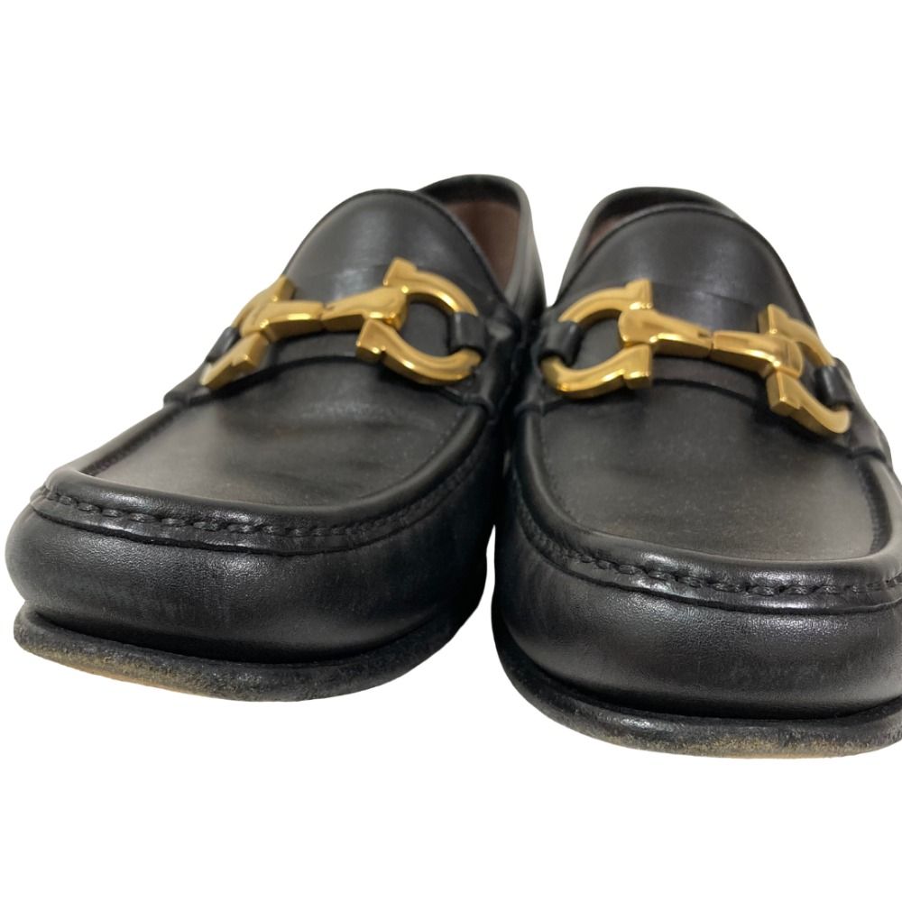 美品 Salvatore Ferragamo サルヴァトーレフェラガモ ガンチーニ金具