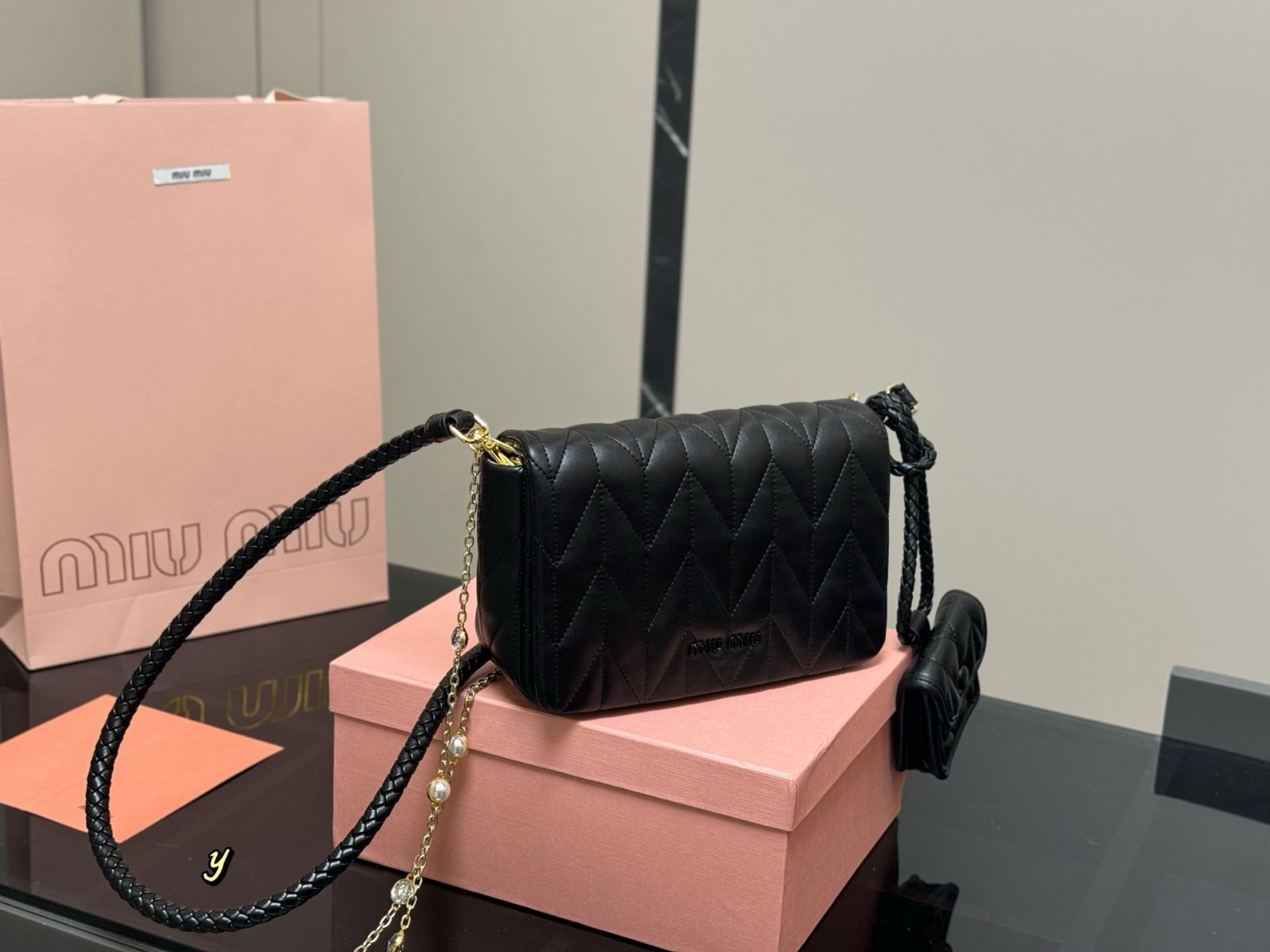 【今日特価】Miu Miu Baguette Bag ミュウミュウ バゲットバッグ-WTO輸入3