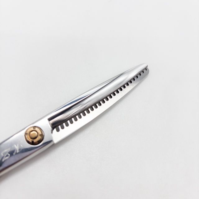 【ルミエールLUMIERE】 オフセット シザー セニング 美容ハサミ すきばさみ 美容師 理容師 約30～35% 右利き 5.8インチ 中古 sc3297