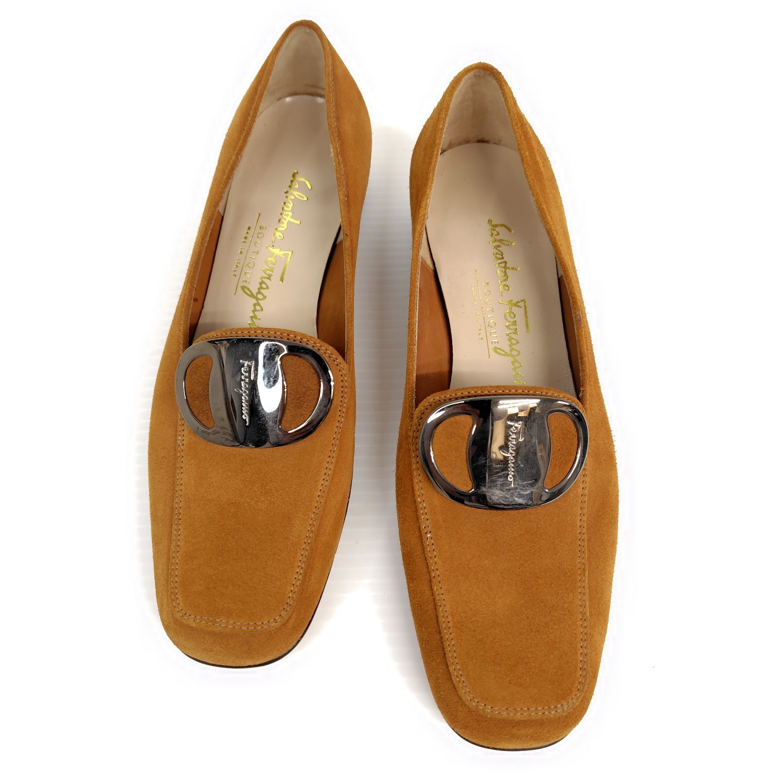 ★ほぼ未使用美品★Salvatore Ferragamo フェラガモ ローファー 4.5C スエード パンプス プレート