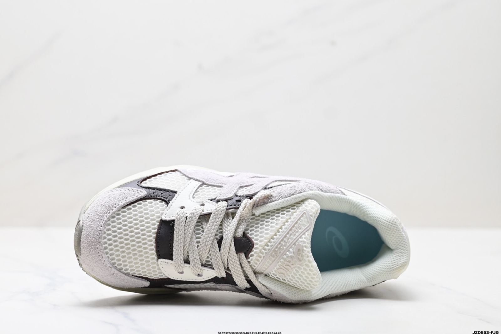 【今日特価】ASICS アシックス GEL-1130 男女兼用新製品ランニングシューズ レトロデザインでクッション性と通気性に優れたスポーツカジュアルシューズ！