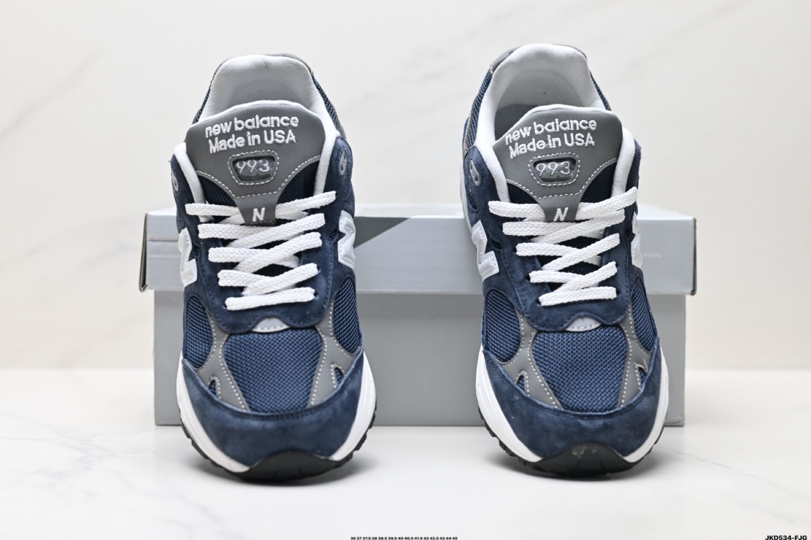 【今日特価】ニューバランス New Balance NB メイドイン USA の MR993 シリーズ アメリカンメイド血統のクラシックなレトロ スポーツレジャー 万能なダディーランニングシューズ。