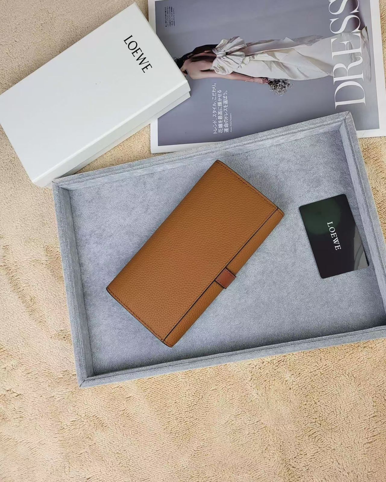 新品未使用 LOEWE財布[本日特価|新品未使用品]