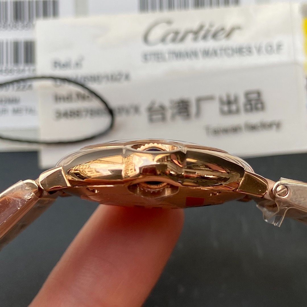 今日特価!CARTIER ?地? ブルーバロン レディース スモール 腕時計 今日特価!CARTIER ?地? ブルーバロン レディース スモール 腕時計