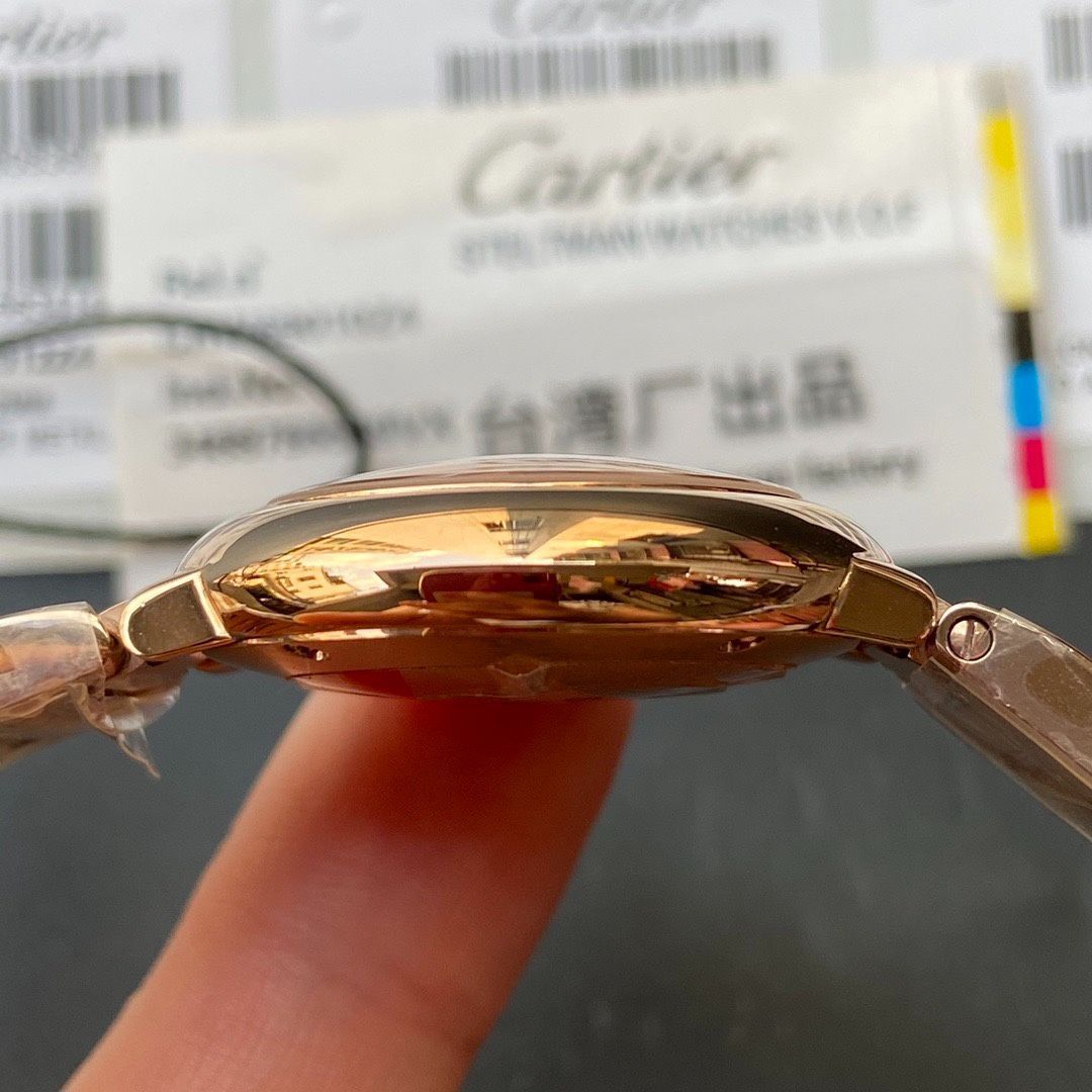 今日特価!CARTIER ?地? ブルーバロン レディース スモール 腕時計 今日特価!CARTIER ?地? ブルーバロン レディース スモール 腕時計