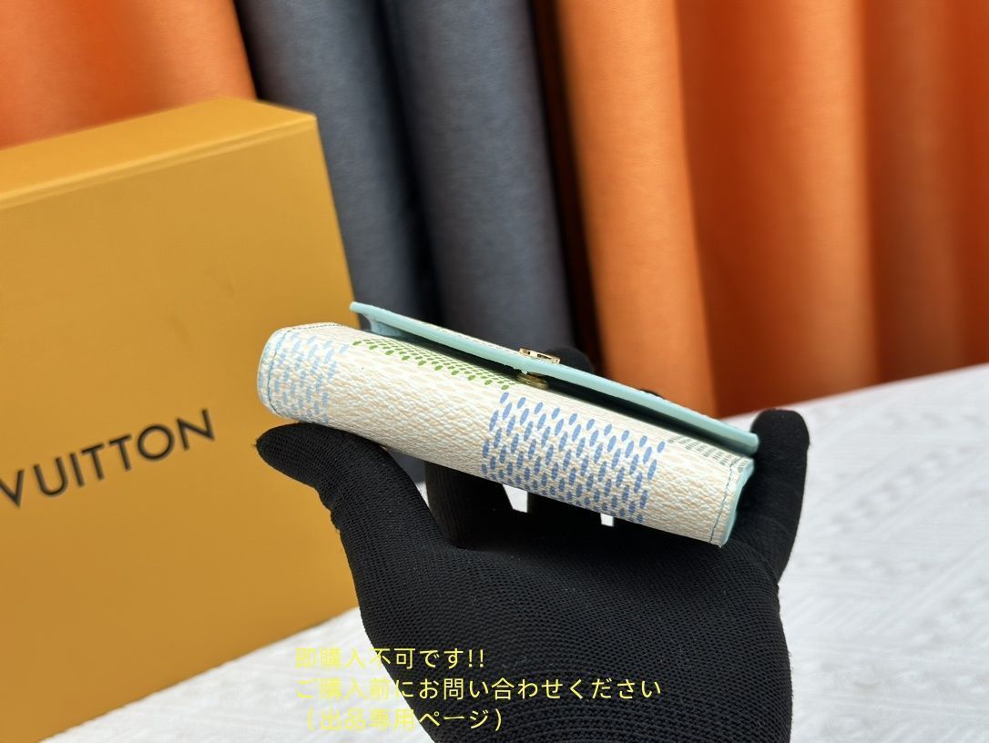 新品に近い・新型 LOUIS VUITTON 折り財布 ルイヴィトン 折り財布 小銭入れ 新品に近い・新型 LOUIS VUITTON 折り財布 ルイヴィトン 折り財布 小銭入れ