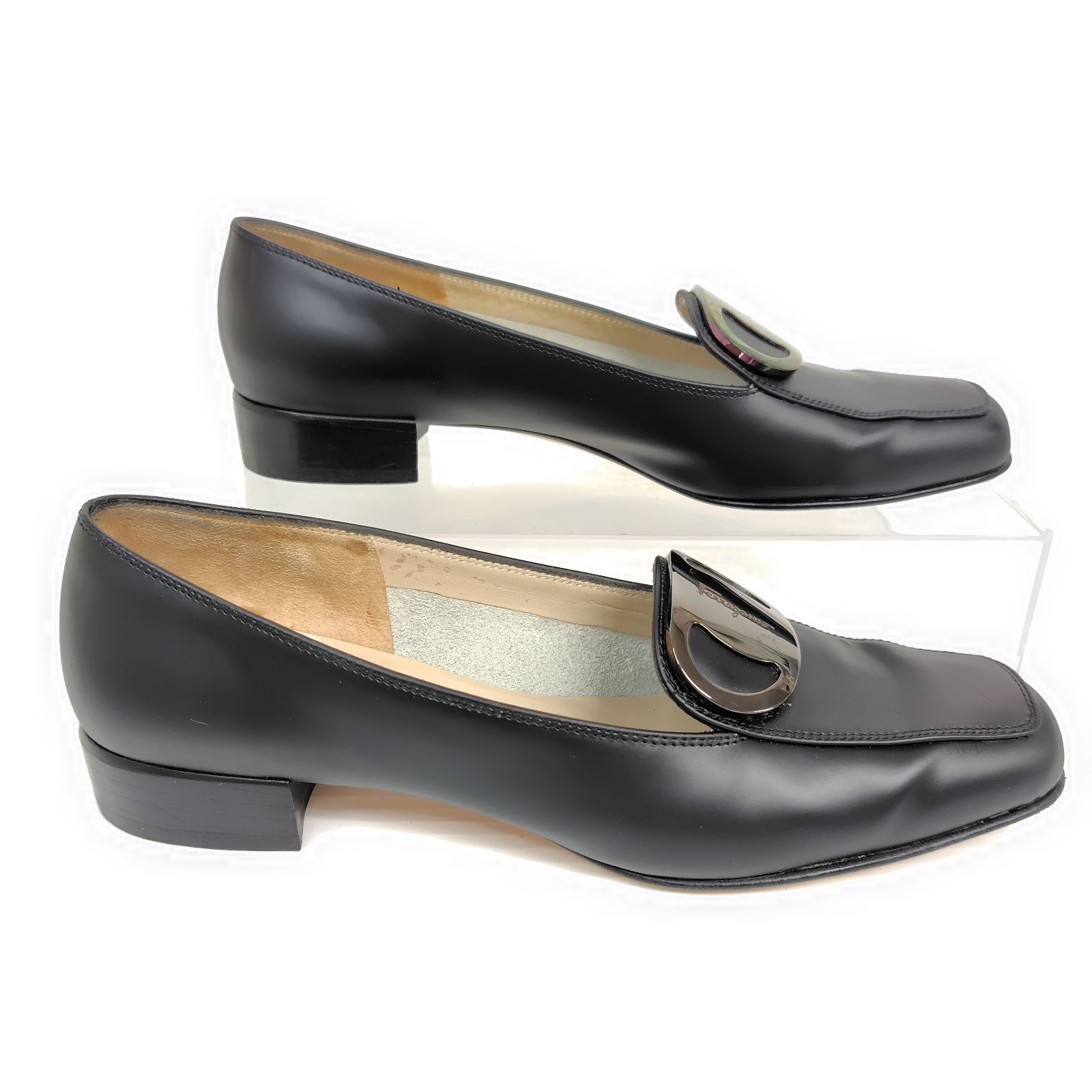 ★使用感少なめ美品★Salvatore Ferragamo フェラガモ ローファー 4.5C マット パンプス プレート ★使用感少なめ美品★Salvatore Ferragamo フェラガモ ローファー 4.5C マット パンプス プレート