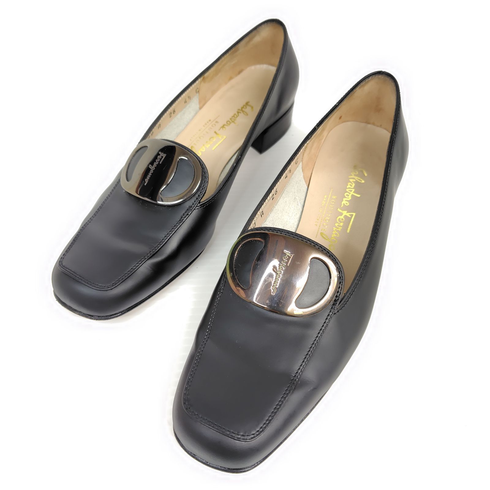 ★使用感少なめ美品★Salvatore Ferragamo フェラガモ ローファー 4.5C マット パンプス プレート