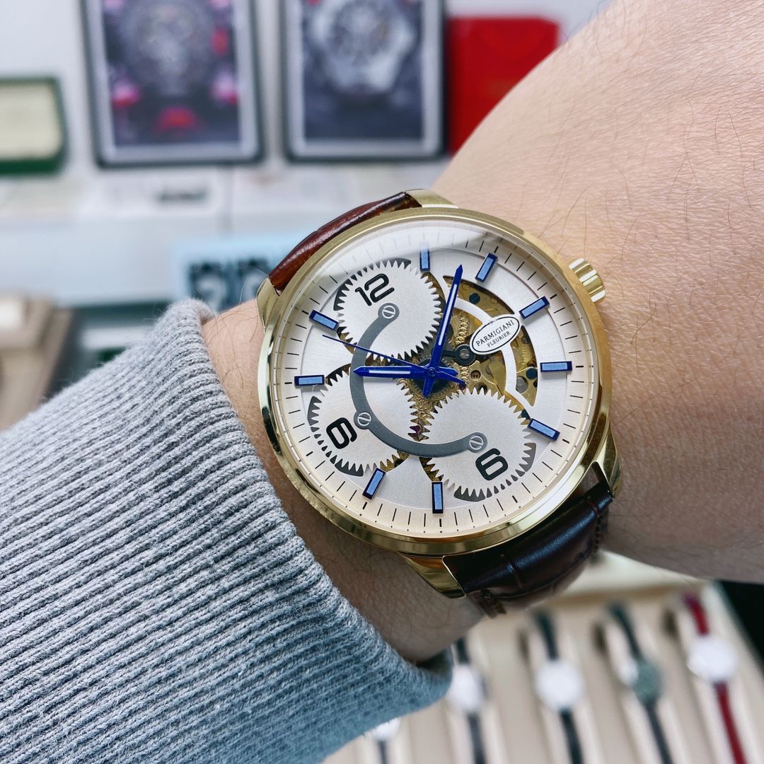 【今日特価】パルミジャーニ(PARMIGIANI)腕時計 【今日特価】パルミジャーニ(PARMIGIANI)腕時計