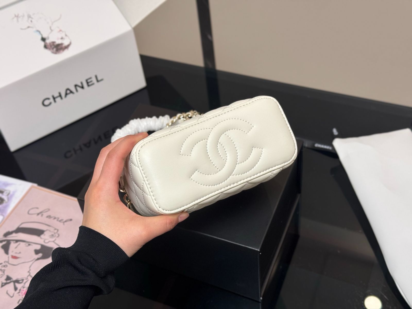 【今日特価】Chanel Handle Cosmetic Box シャネル ハンドル コスメ ボックス-WTO輸入3