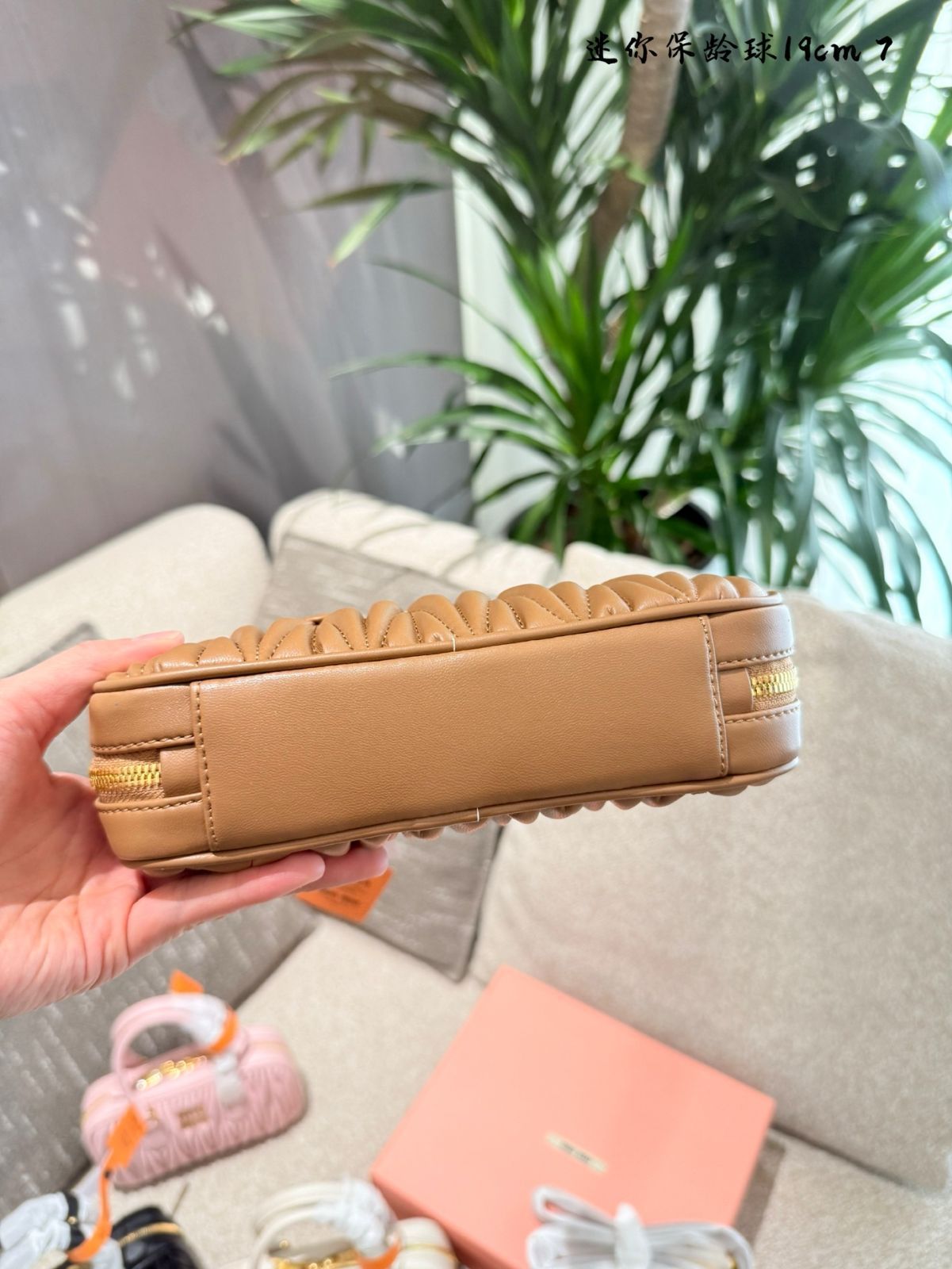 【今日特価】MIUMIU ボーリングバッグ ミニ / スモール / ミッドサイズ トップグレード カウレザー-WTO輸入2