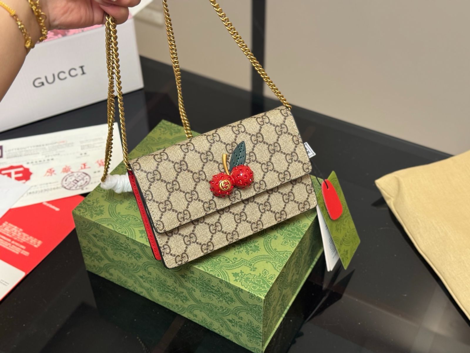 【今日特価】Gucci GG Cherry チェーンバッグ-WTO輸入2