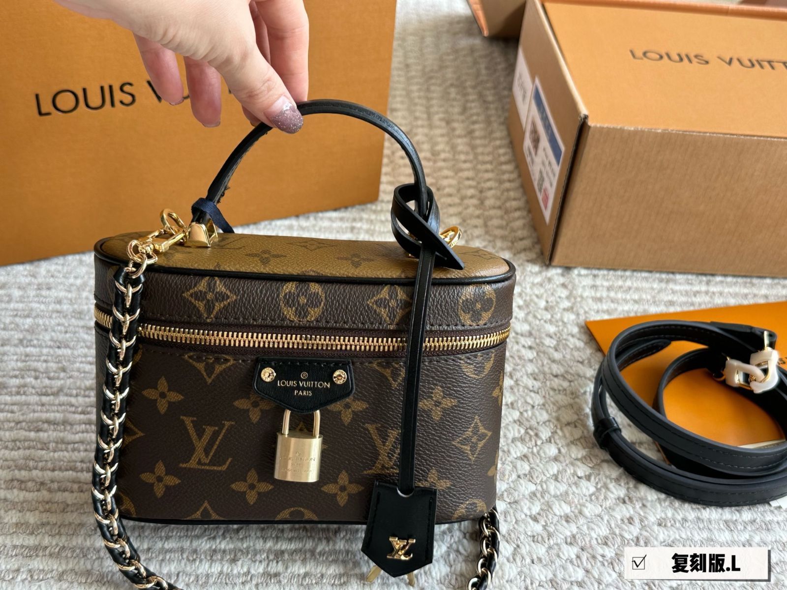 【今日特価】LV 新品化粧ポーチ 19×12cm 老花柄-WTO輸入