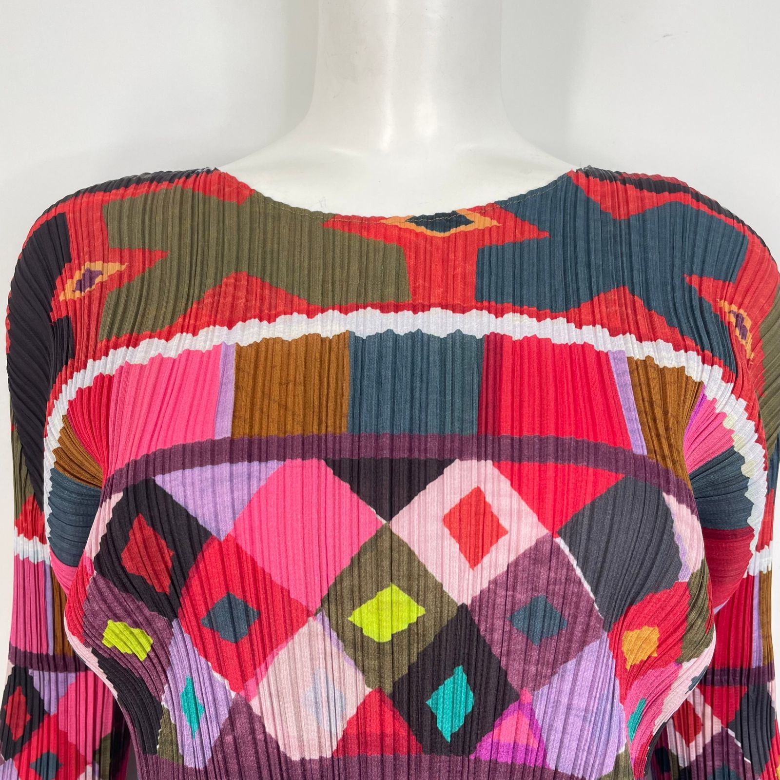 極美品 ISSEY MIYAKE イッセイミヤケ PLEATS PLEASE プリーツプリーズ カットソー 幾何学 フリンジ マルチカラーサイズ4