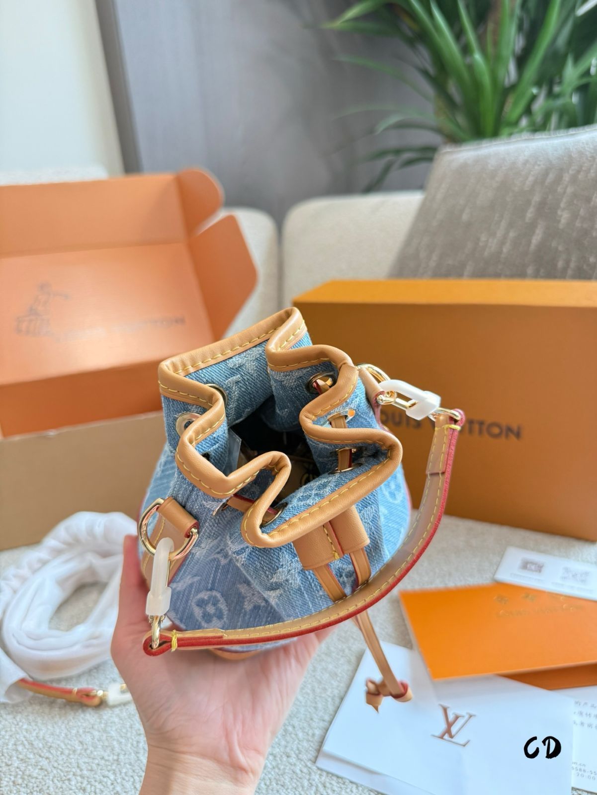 【今日特価】Denim Nano Bucket Bag・デニム ナノ バケット バッグ-WTO輸入3