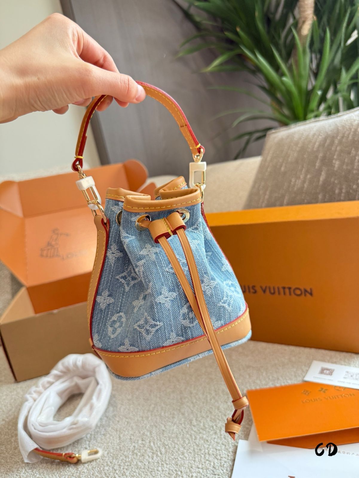 【今日特価】Denim Nano Bucket Bag・デニム ナノ バケット バッグ-WTO輸入3