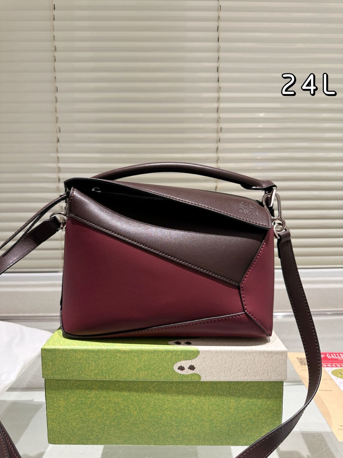 【今日特価】Loewe Paseo 24cm ロエーヴェ パセオ 24 センチ ジオメトリック バッグ（純皮款）-WTO輸入