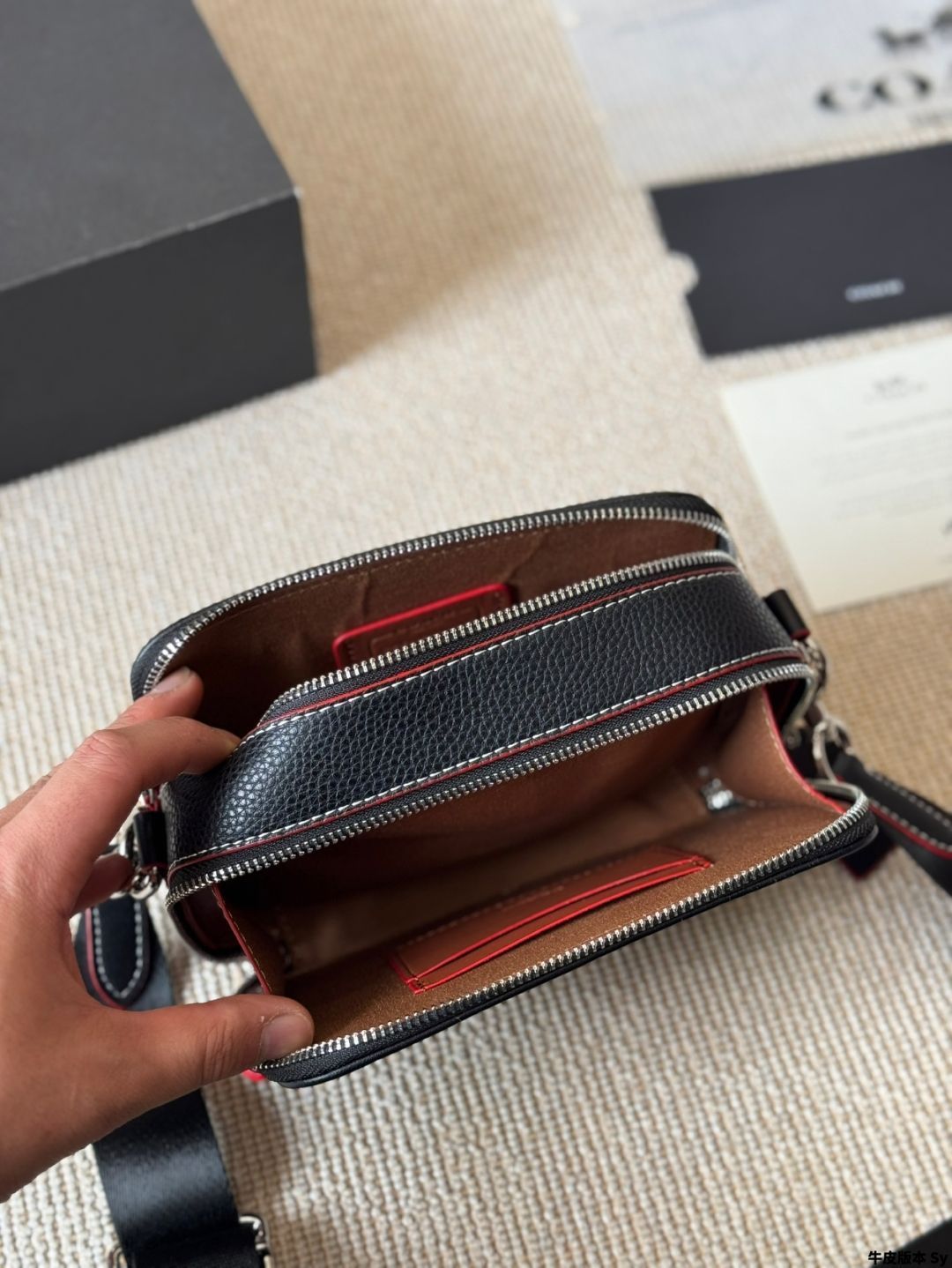 【今日特価】Coach Wyatt Men's Compact Camera Bag コーチ ワイアット メンズ コンパクト カメラバッグ-WTO輸入1 【今日特価】Coach Wyatt Men's Compact Camera Bag コーチ ワイアット メンズ コンパクト カメラバッグ-WTO輸入1