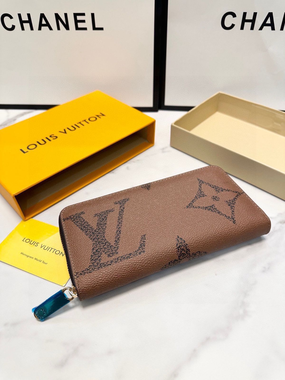 【Louis Vuitton】今日特価！黒色 19x10cm 単ジッパーハンドポーチ 送料無料 限定在庫のお得な価格です！-WT0輸入