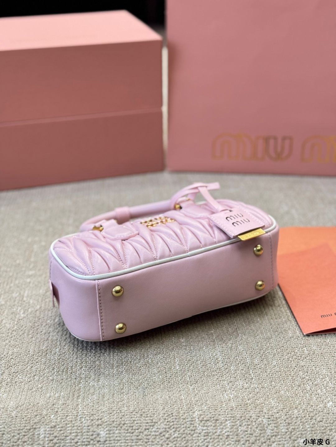 【今日特価】MiuMiu SS25 ボーリング バッグ ホワイトリム-WTO輸入2