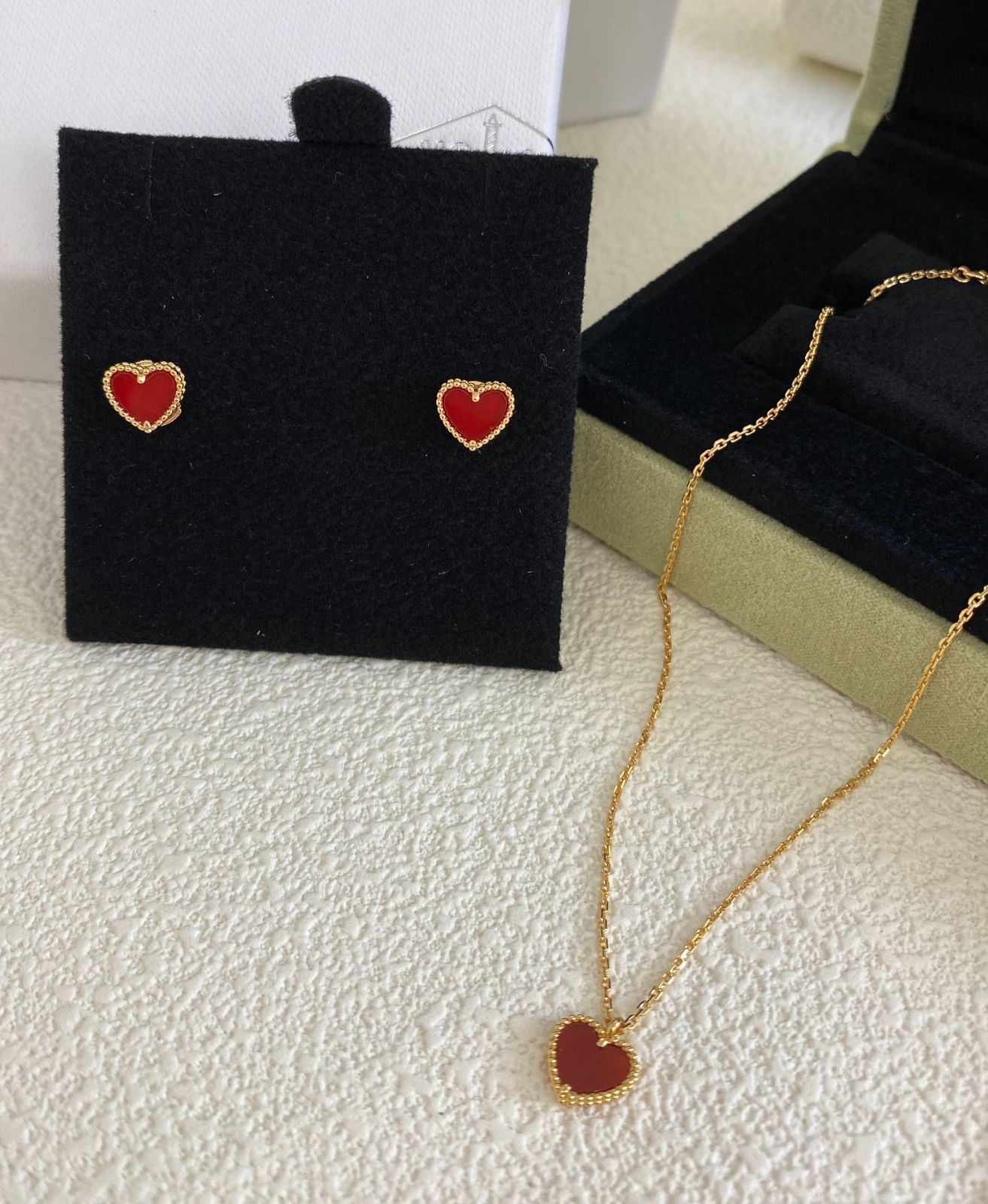 [Van Cleef & Arpels] ヴァン クリーフ＆アーペル VCA レッド ピーチ ハート モデル ネックレス｜本日限定特価｜新品未使用