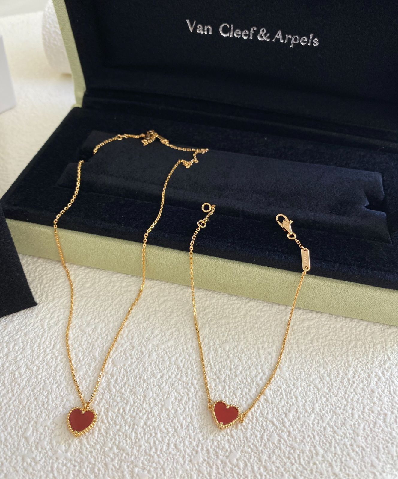 [Van Cleef & Arpels] ヴァン クリーフ＆アーペル VCA レッド ピーチ ハート モデル ネックレス｜本日限定特価｜新品未使用