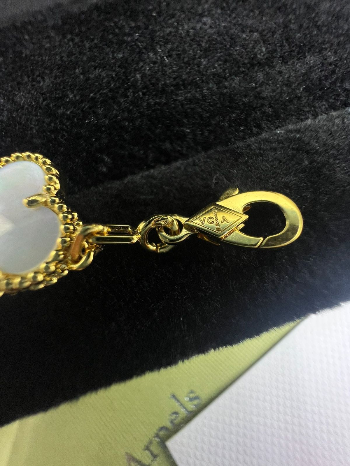 [Van Cleef & Arpels] ヴァン クリーフ＆アーペル 四つ葉のクローバー ホワイト マザーオブパール レーザー ネックレス｜本日限定特価｜新品未使用-WTO輸入1