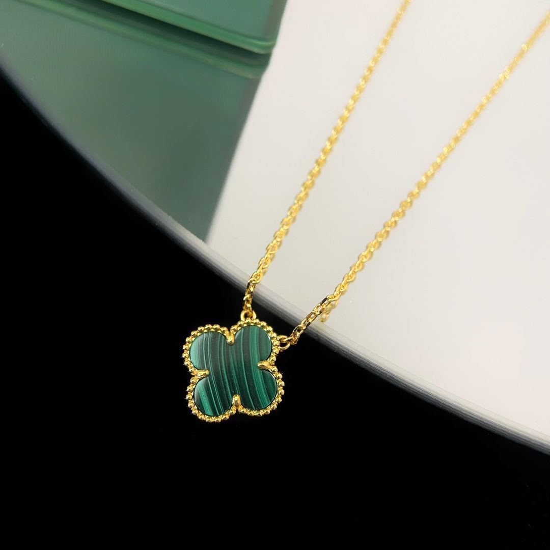 ヴィンテージ アルハンブラ ペンダント、マラカイト、ヴァン クリーフ&アーペル Van Cleef & Arpels VCARO9VA00|本日限定特価|新品未使用 ヴィンテージ アルハンブラ ペンダント、マラカイト、ヴァン クリーフ&アーペル Van Cleef & Arpels VCARO9VA00|本日限定特価|新品未使用
