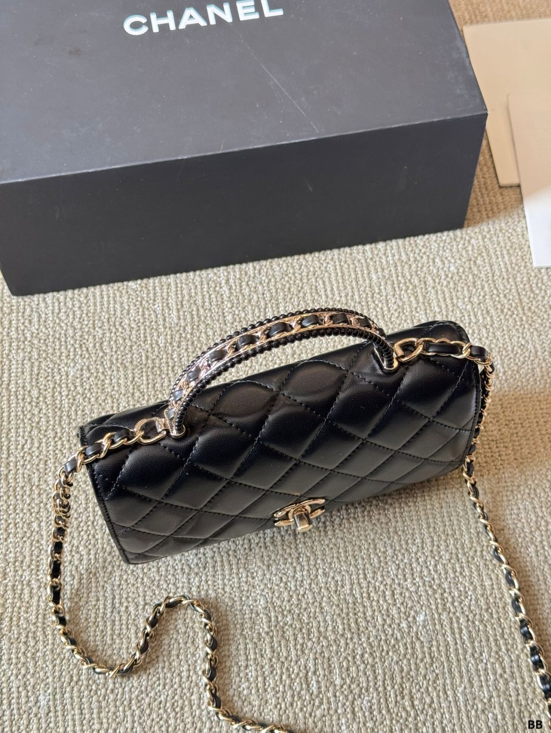 【今日特価】Chanel 23P WOC チェーンバッグ ローズゴールド-WTO輸入1