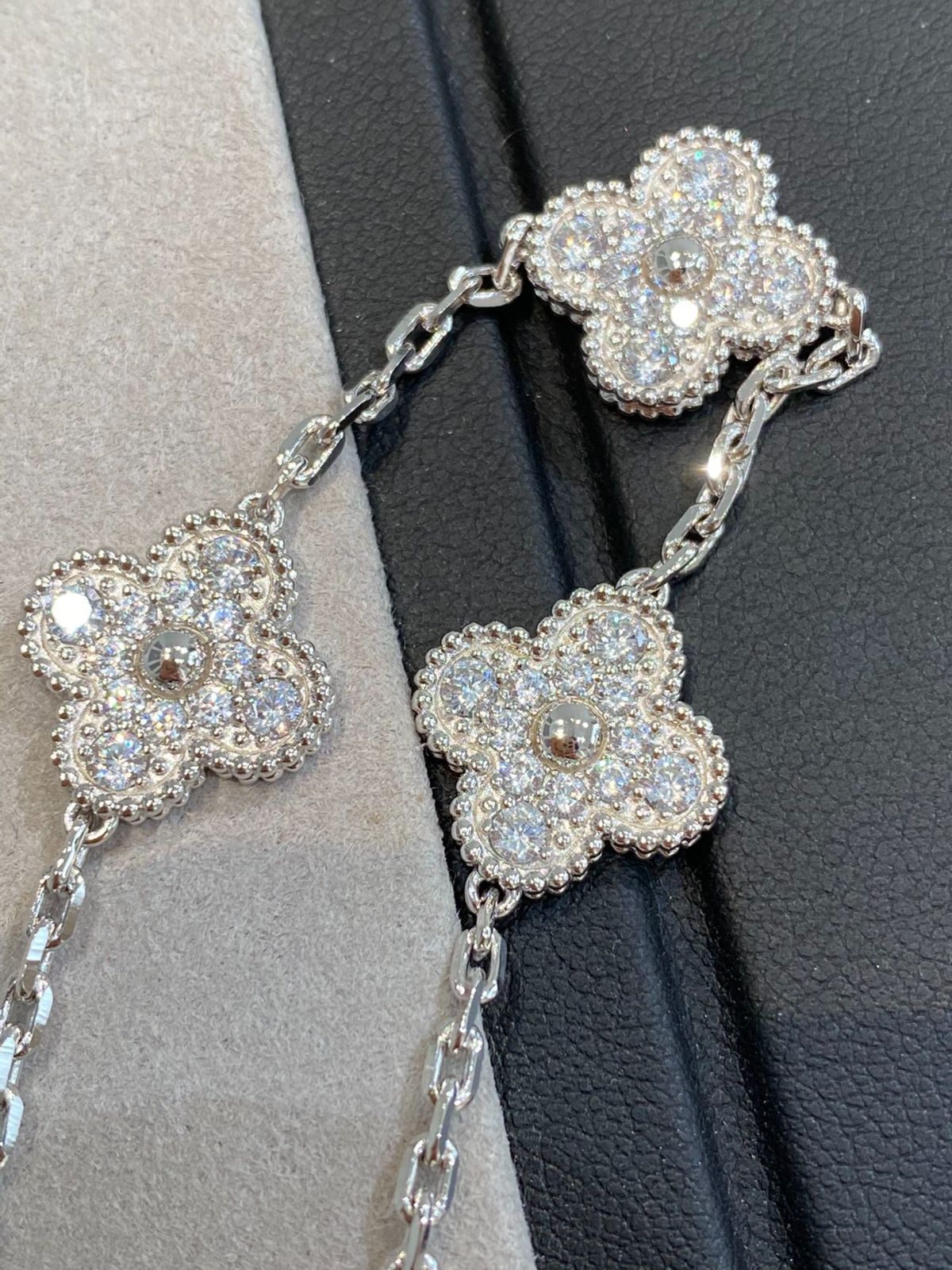 ヴァン クリーフ&アーペル ヴィンテージ アルハンブラ ブレスレット、5モチーフ 、Van Cleef & Arpels VCARA41500 ｜本日限定特価｜新品未使用-WTO輸入1