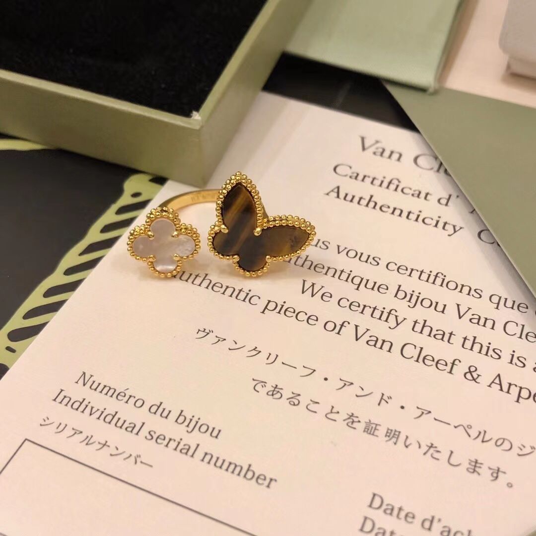 Van Cleef & Arpels ヴァン クリーフ&アーペル タイガーアイ 四つ葉 & ホワイト ヒョウモン バタフライ オープン リング|本日限定特価|新品未使用-WTO輸入1 Van Cleef & Arpels ヴァン クリーフ&アーペル タイガーアイ 四つ葉 & ホワイト ヒョウモン バタフライ オープン リング|本日限定特価|新品未使用-WTO輸入1