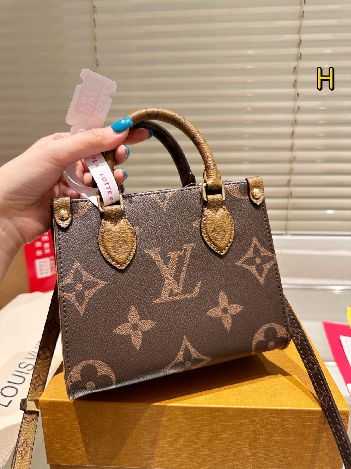 【今日特価】LV Louis Vuitton Onthego 18cm ジャングルプリント トートバッグ-WTO輸入2