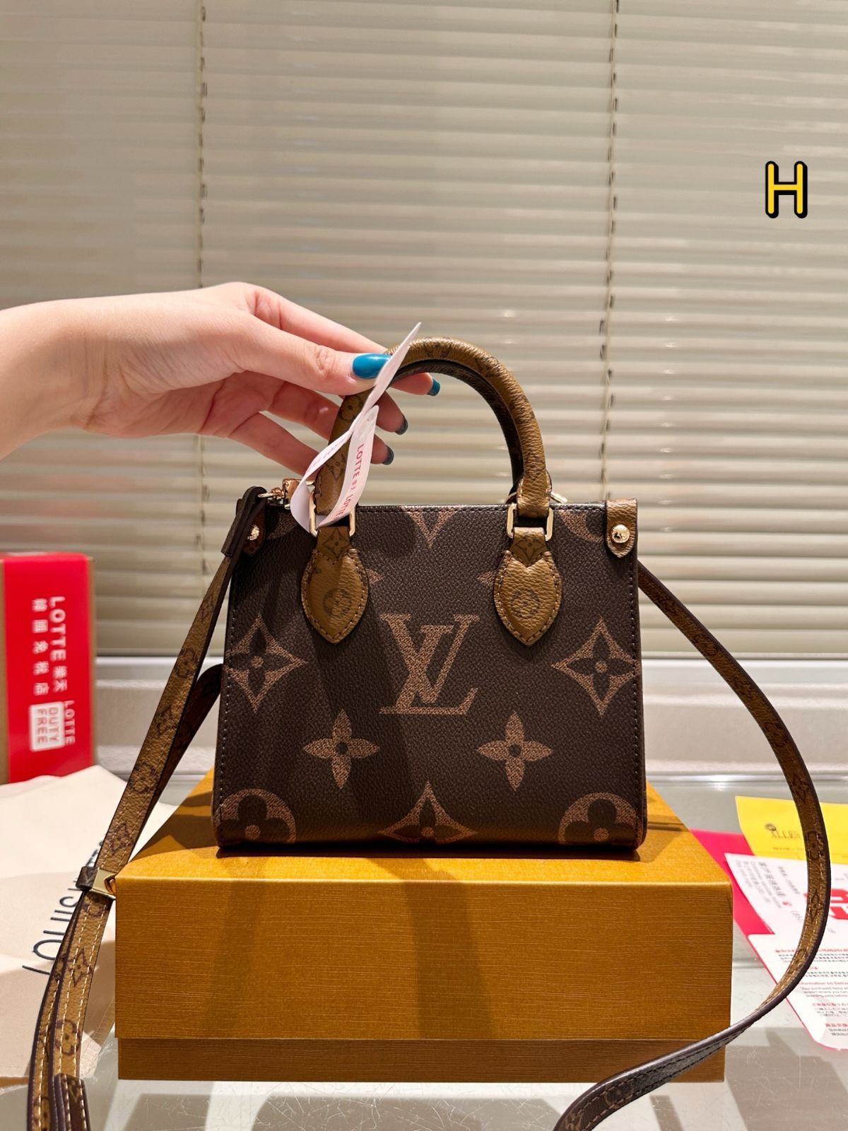 【今日特価】LV Louis Vuitton Onthego 18cm ジャングルプリント トートバッグ-WTO輸入2