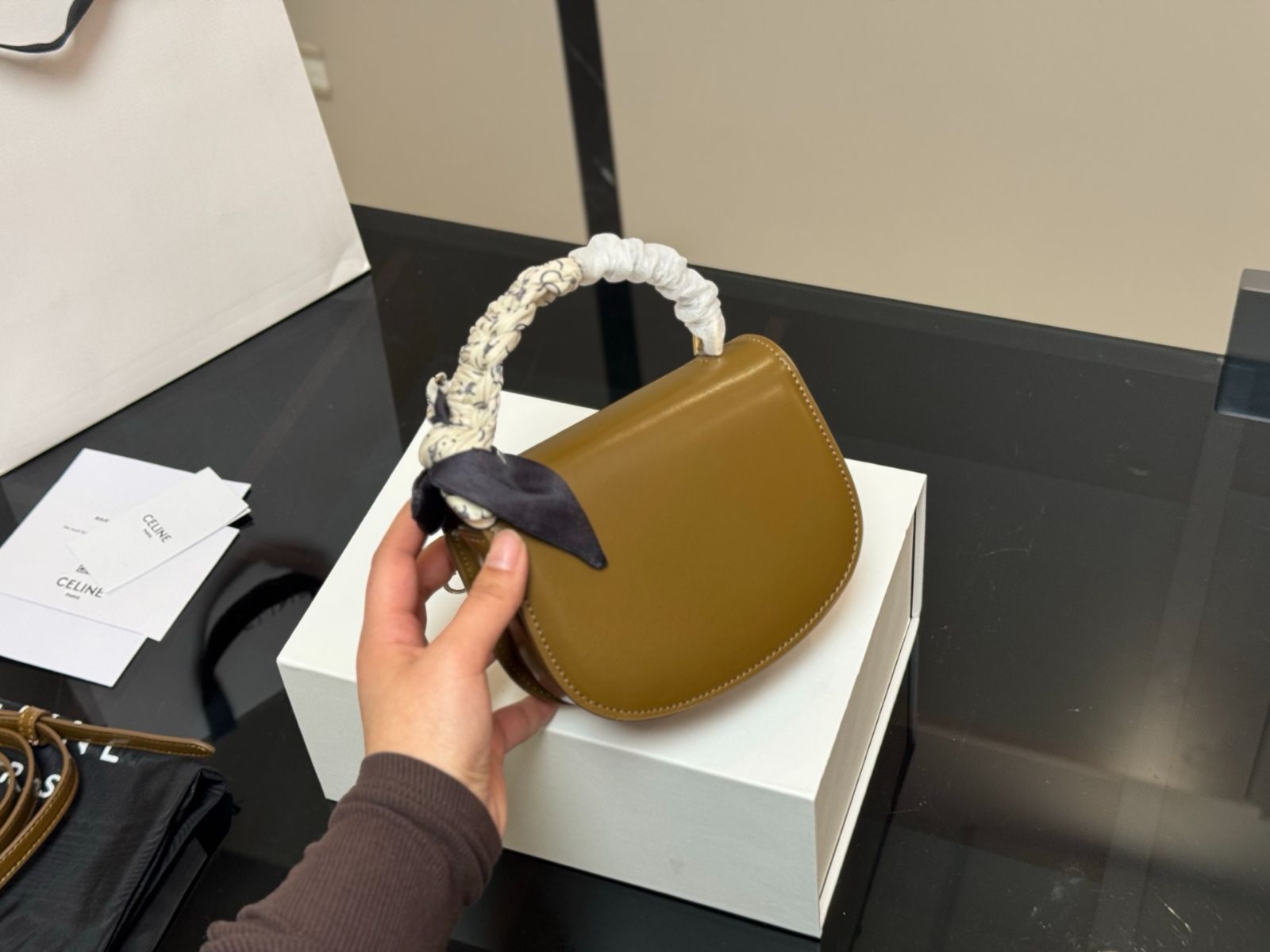 【今日特価】Celine Besace Triomphe カワイイハンドバッグ-WTO輸入1 【今日特価】Celine Besace Triomphe カワイイハンドバッグ-WTO輸入1