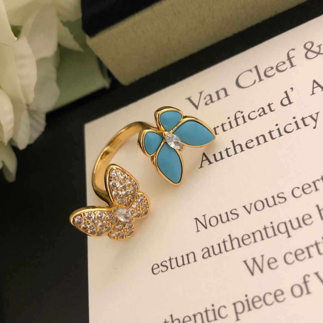 Van Cleef & Arpels ヴァン クリーフ＆アーペル 2022 新作 VCA 美しいバタフライ オープン リング、ネックレス、イヤリング。｜本日限定特価｜新品未使用