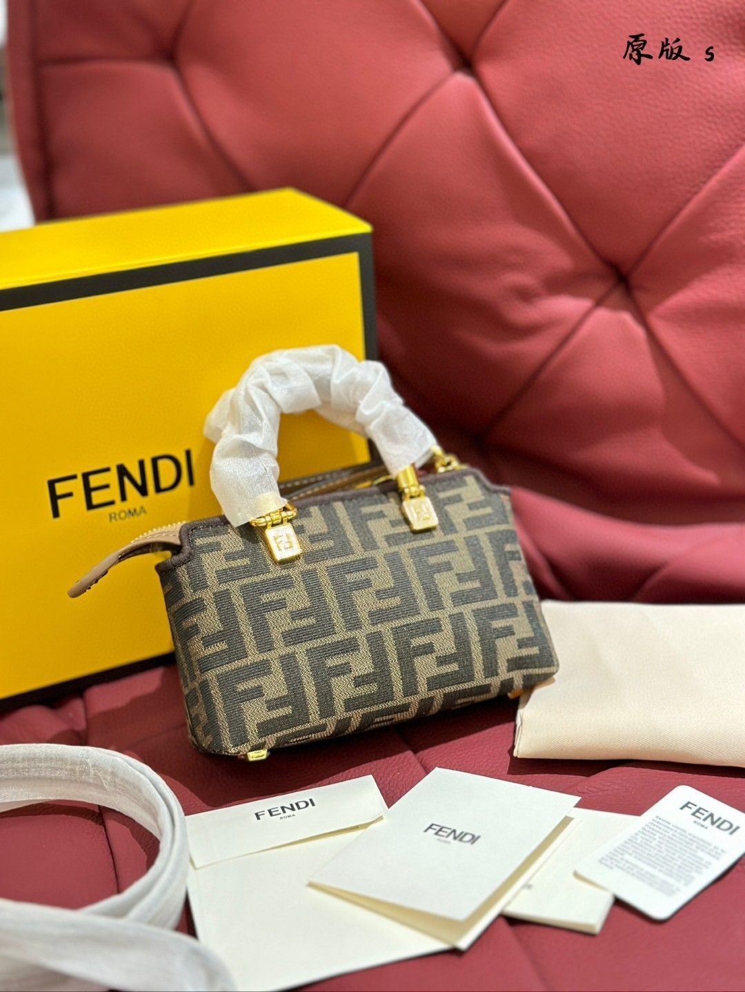 【今日特価】FENDI Mini Top Handle Bag フェンディ ミニ トップハンドル バッグ 【今日特価】FENDI Mini Top Handle Bag フェンディ ミニ トップハンドル バッグ