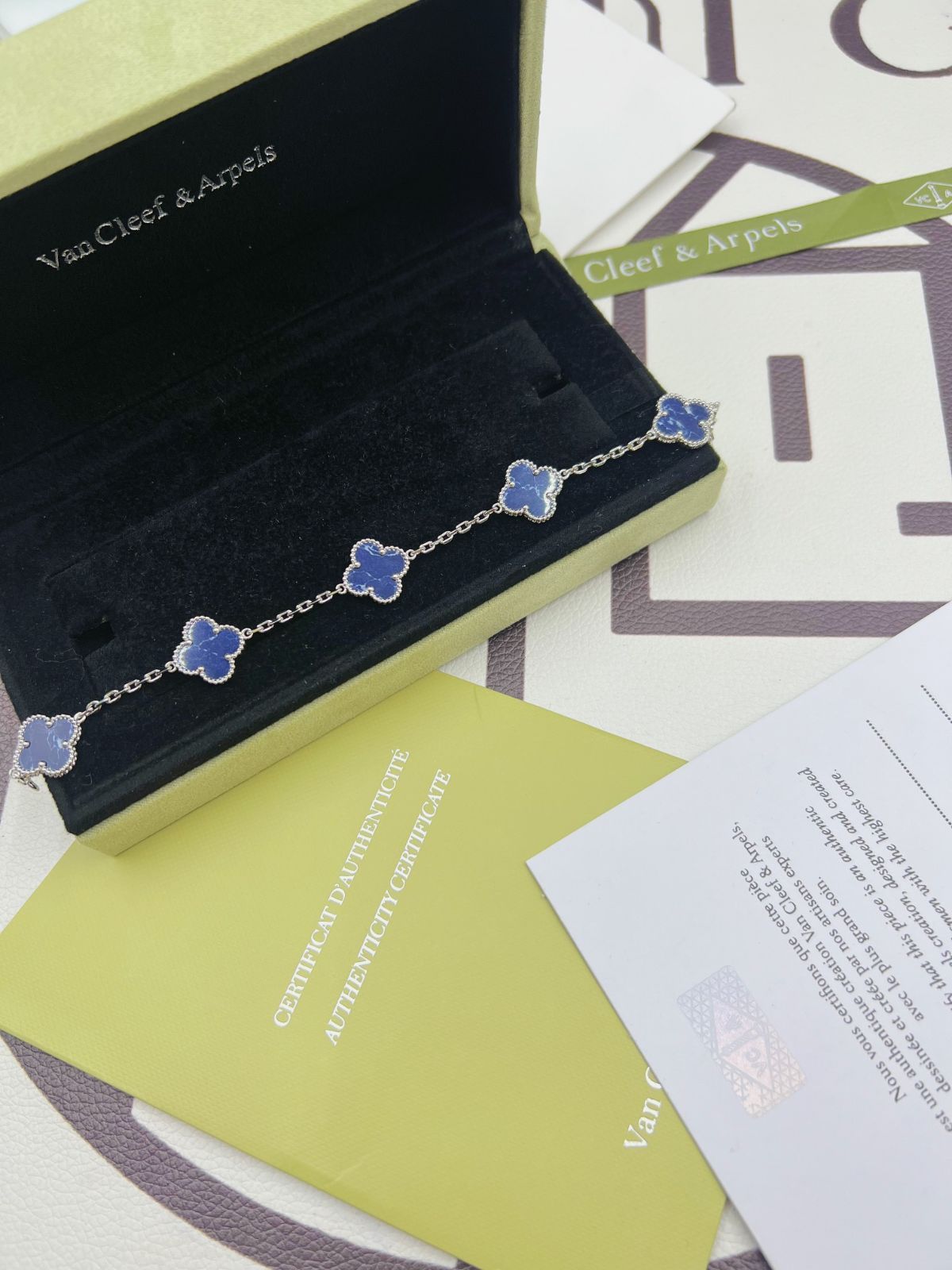 [Van Cleef & Arpels] ヴァン クリーフ＆アーペル 四つ葉のクローバー ペテライト 5 フラワー ブレスレット｜本日限定特価｜新品未使用-WTO輸入1