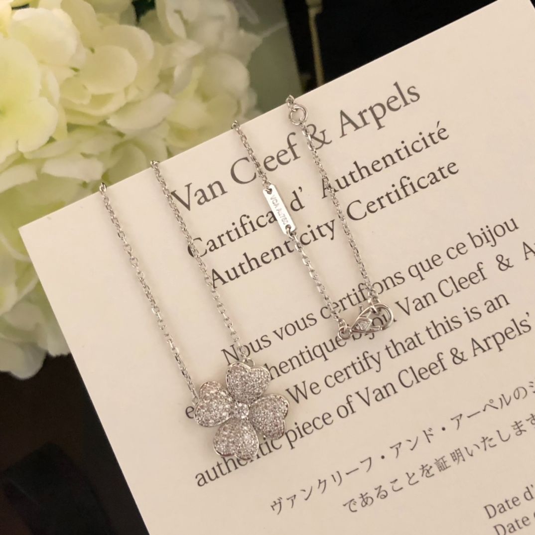 [Van Cleef & Arpels]ヴァン クリーフ＆アーペル VCA Frivoleシリーズ 四つ葉のクローバー ダイヤモンド ネックレス｜本日限定特価｜新品未使用-WTO輸入1