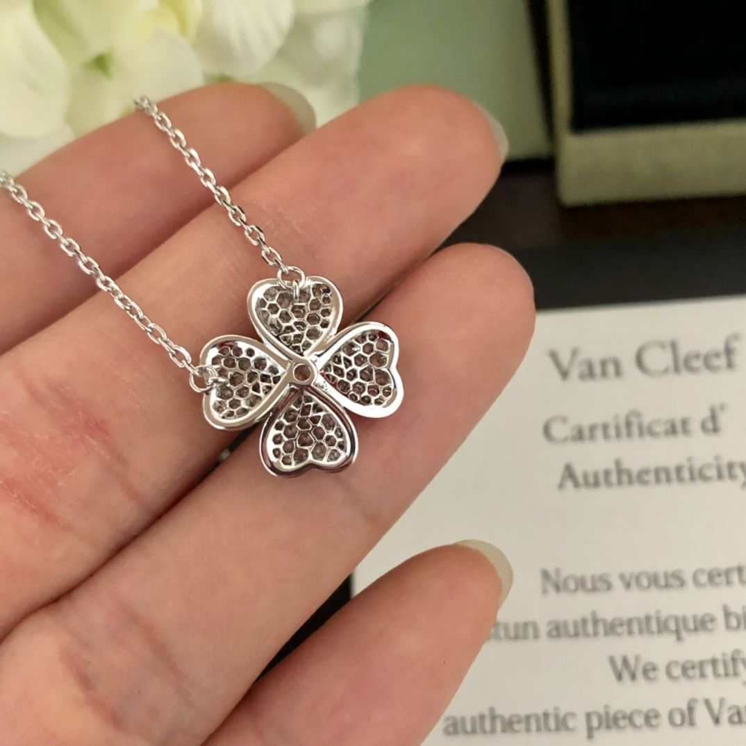[Van Cleef & Arpels]ヴァン クリーフ＆アーペル VCA Frivoleシリーズ 四つ葉のクローバー ダイヤモンド ネックレス｜本日限定特価｜新品未使用-WTO輸入1
