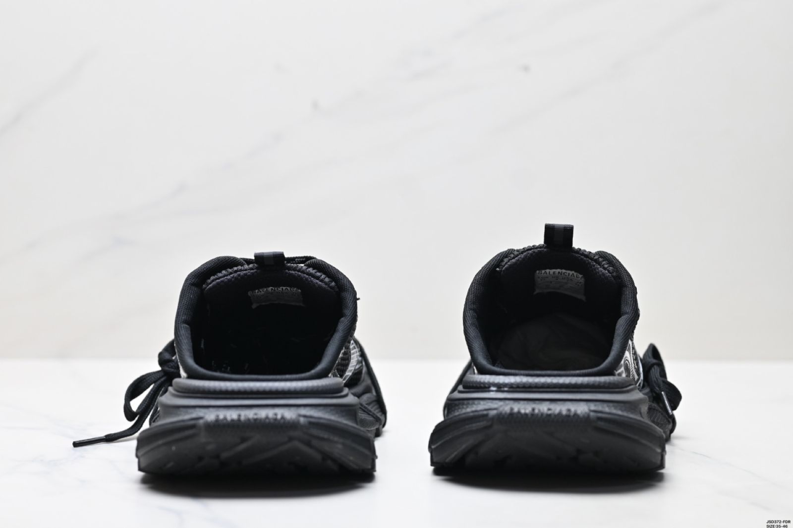 バレンシアガ（Balenciaga）3XL Mule 革（かわ）製（せい）トップカバースリッパ-MM輸入