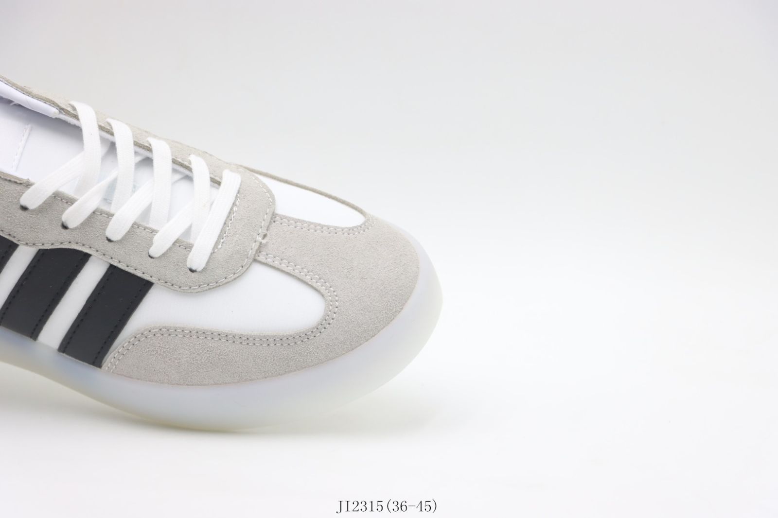 【今日特価】アディダス Adidas スケートシューズ JI2315 ホワイト & ブラック-MM輸入2 【今日特価】アディダス Adidas スケートシューズ JI2315 ホワイト & ブラック-MM輸入2