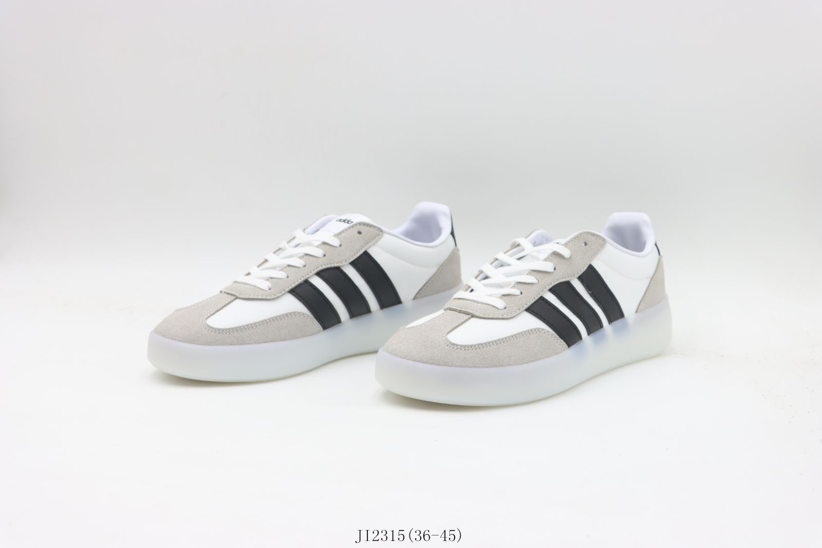 【今日特価】アディダス Adidas スケートシューズ JI2315 ホワイト & ブラック-MM輸入2 【今日特価】アディダス Adidas スケートシューズ JI2315 ホワイト & ブラック-MM輸入2