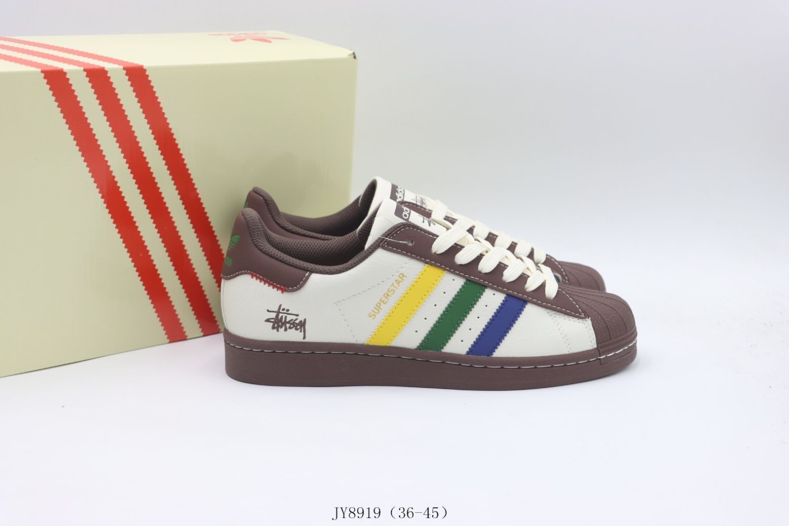 【今日特価】Adidas / アディダス ホワイト ブラウン ブルー イエロー JY8919-MM輸入