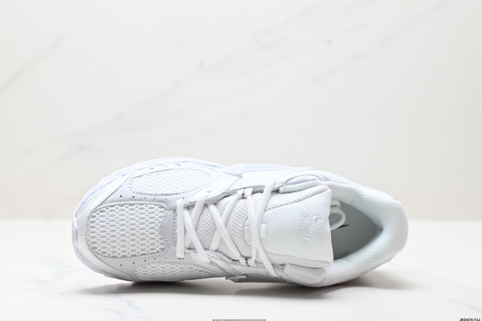 ナイキ Nike V5 RNR 快適でユニバーサルな 滑り止めで耐磨耗性のある ロートップカジュアルシューズ-MM輸入