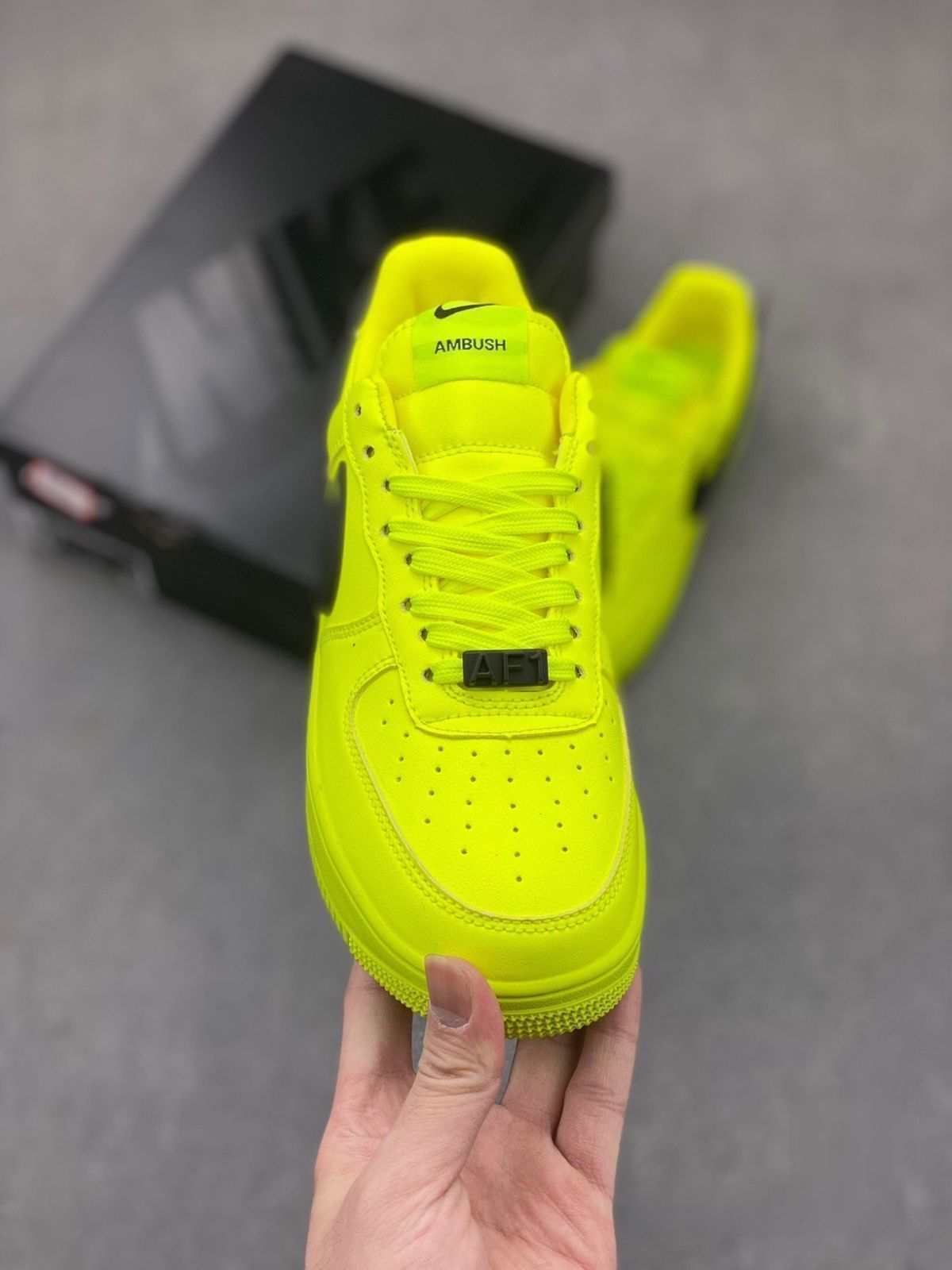 お値下げしました??即購入新品箱付?? AMBUSH x Nike Air Force 1 Low SPPhantomDV3464-019 ナイキ-MM輸入