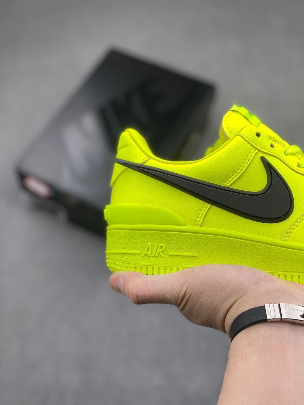 お値下げしました??即購入新品箱付?? AMBUSH x Nike Air Force 1 Low SPPhantomDV3464-019 ナイキ-MM輸入