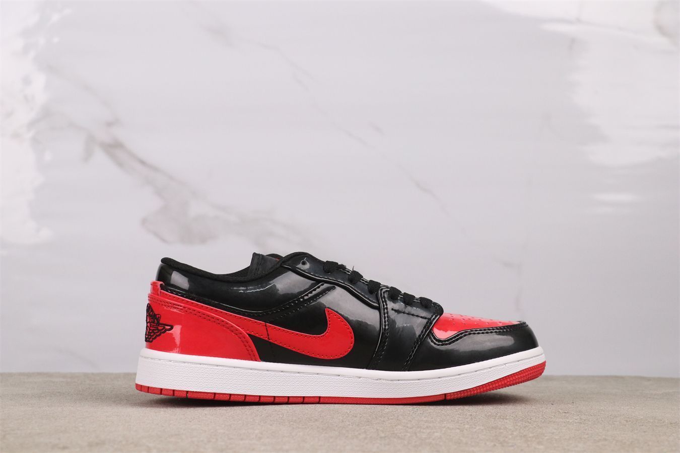 【今日特価】エア ジョーダン（Air Jordan） AJ1 Air Jordan 1 Low ブラック レッド（Black Red）-MM輸入