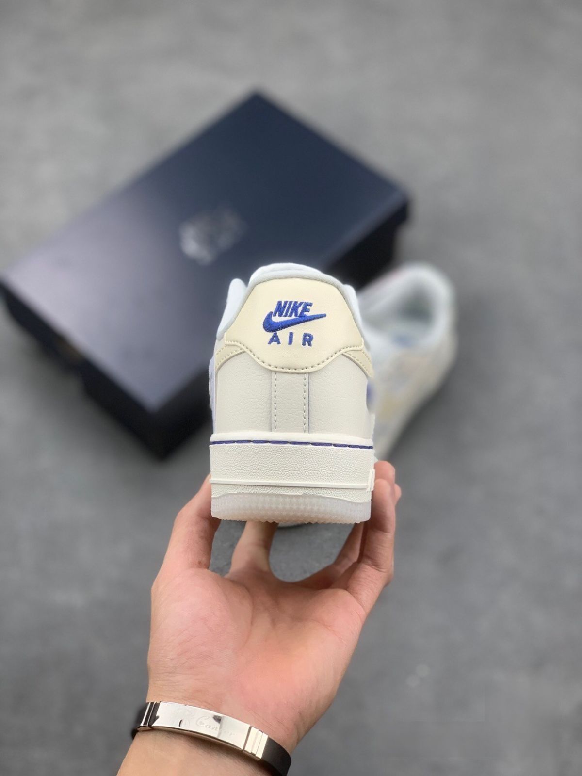 お値下げしました??即購入箱付新品?? Nike Air Force 1 Low 男女兼用 ナイキ-MM輸入