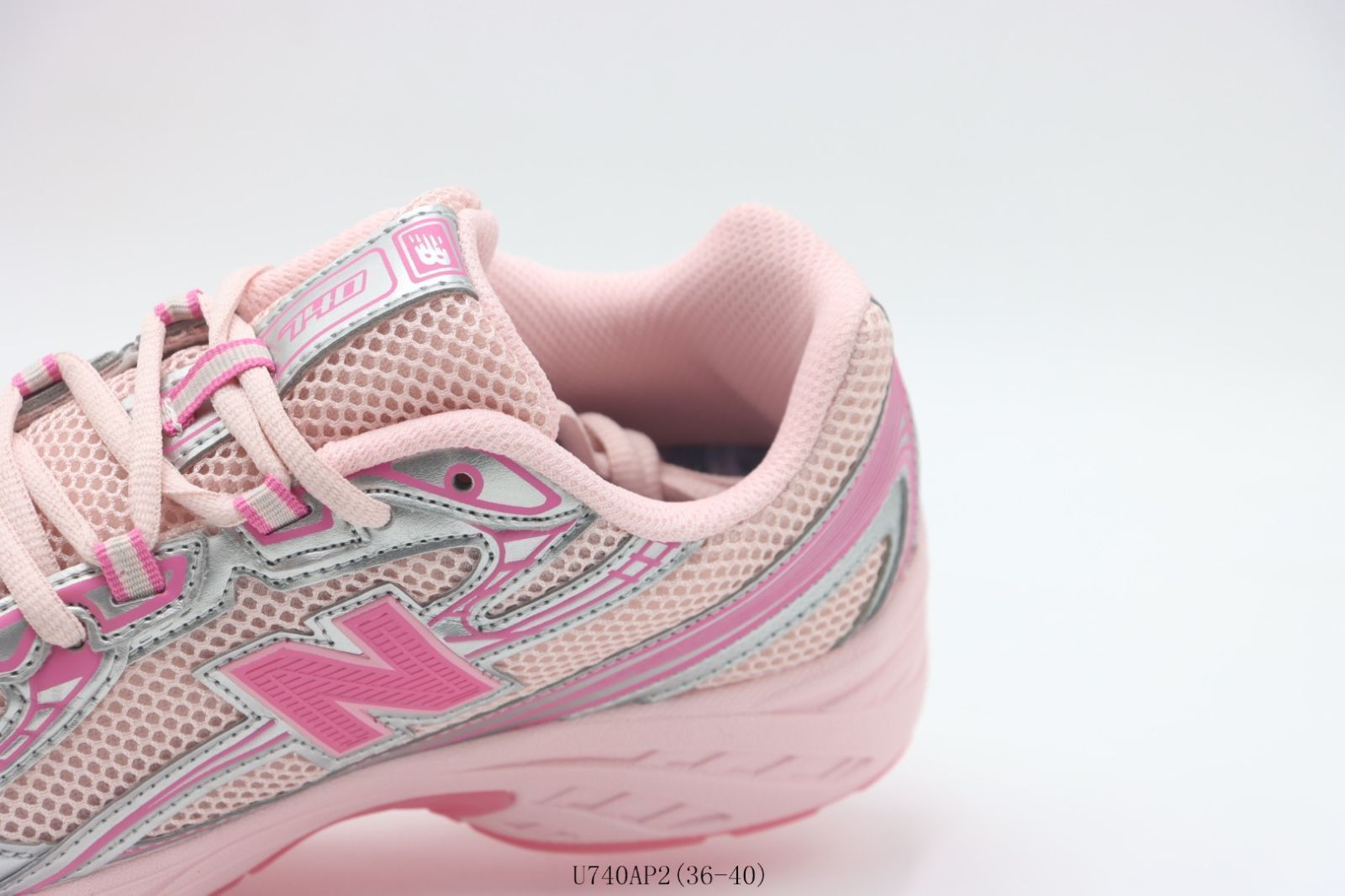 【今日特価】New Balance ニューバランス 740 ランニングシューズ ピンク U740AP2-MM輸入 【今日特価】New Balance ニューバランス 740 ランニングシューズ ピンク U740AP2-MM輸入